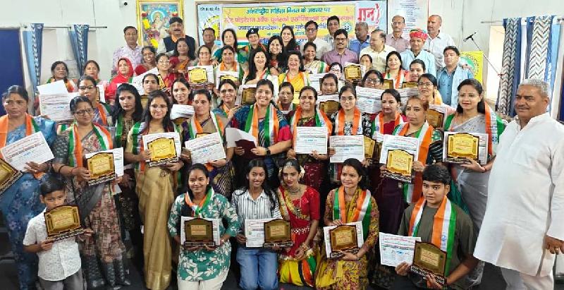 यूनेस्को ने किया 51 महिलाओं का सम्मान....महिला सशक्तिकरण में यूनेस्को की भूमिका सराहनीय है :