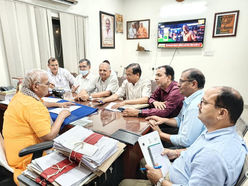 शिक्षा मंत्री से वार्ता सफल: